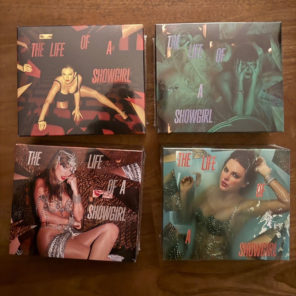 Taylor Swift - Life of a Showgirl Deluxe CD set